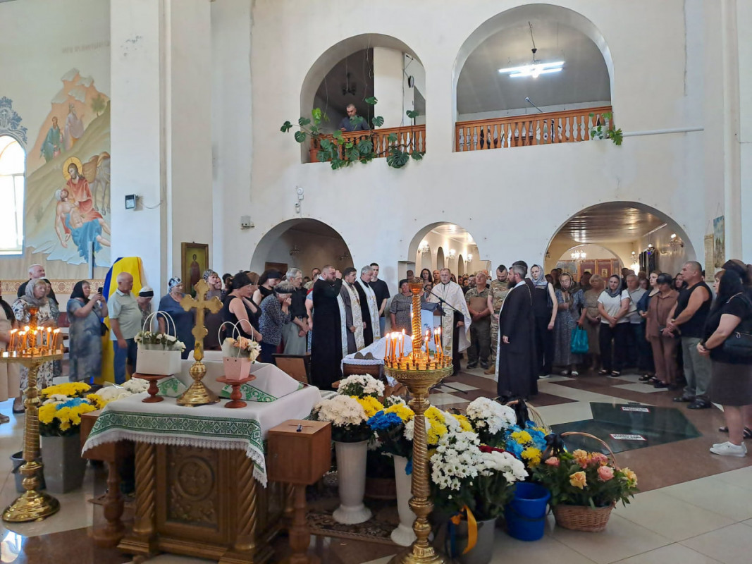 Воїн, який пройшов Афганістан і фронти сучасної війни: на Волині попрощалися з Валентином Ліпичем