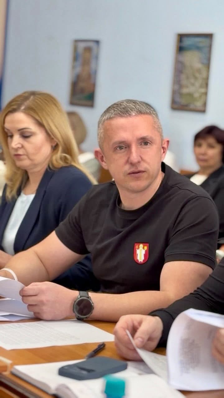 У Луцьку знайшли перші 25 млн грн на підвищення зарплат освітянам