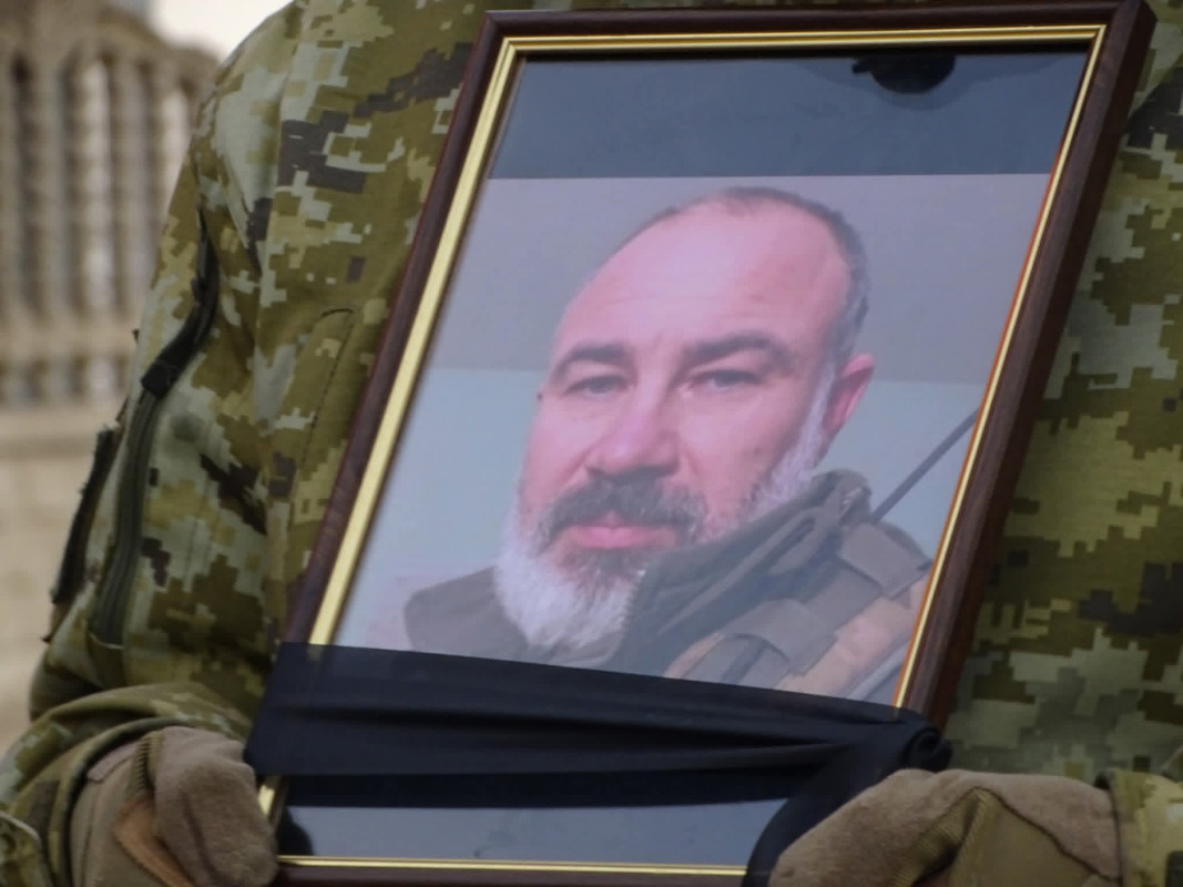 Понад 1,5 роки надій і сподівань: «на щиті» повернувся додому Герой з Волині Віктор Кіц