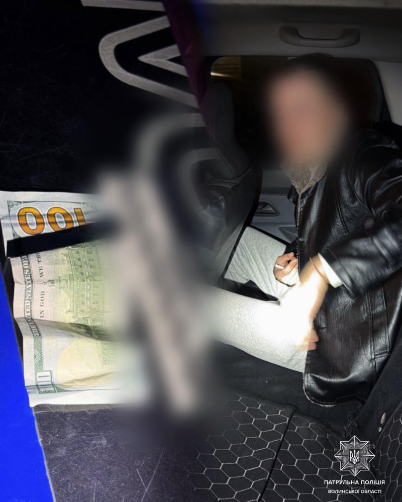 На Волині п’яний водій після ДТП намагався дати хабар патрульним