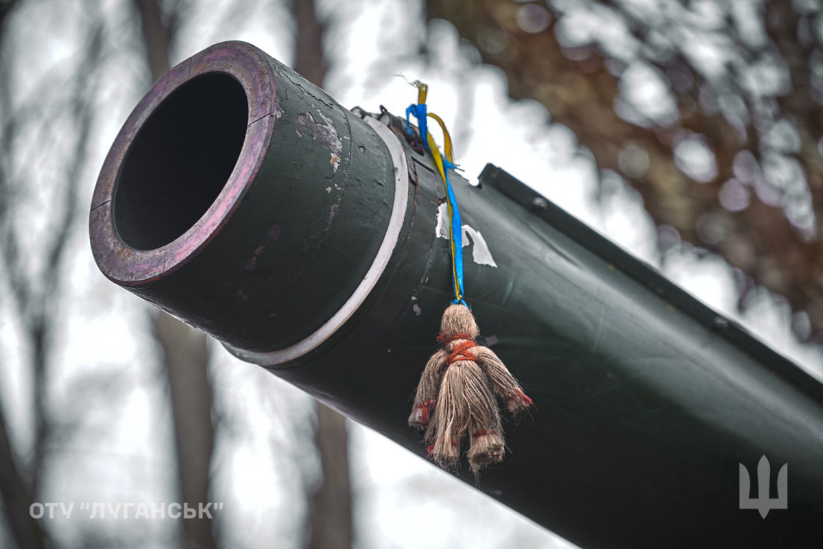 Танкісти 100-ї бригади на трофейному танку ефективно боронять Торецьк від ворога