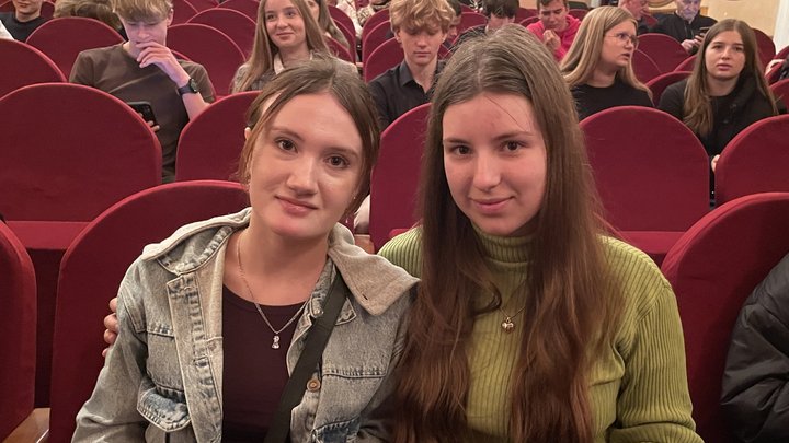 Режисер Олесь Санін у Луцьку розповів, як створювати кіно та показав кадри зі зйомок фільму «Довбуш»