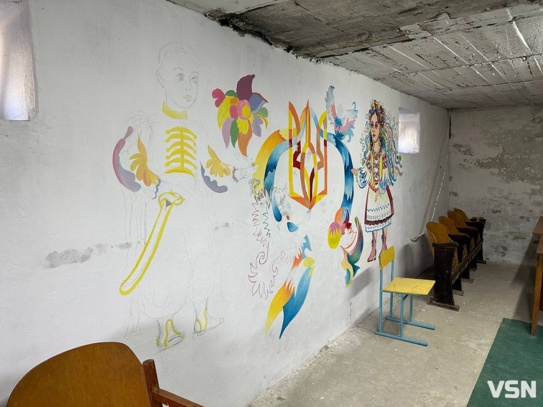 Під час тривог - розмальовують стіни: у громаді на Волині є незвичне укриття