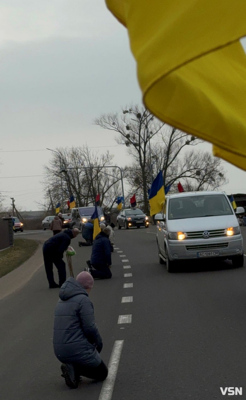 Осиротіли донечка і син: «на щиті» востаннє додому повернувся Герой з Волині Сергій Челяда