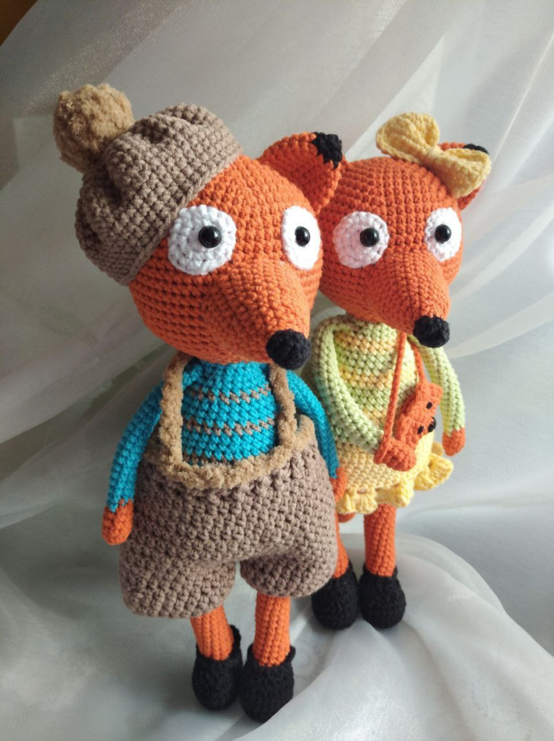 «Гачок завжди зі мною»: історія майстрині-переселенки з Луганщини, яка перевезла своє натхнення на Волинь