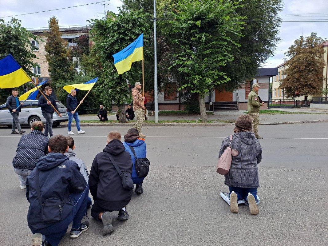 Дві донечки втратили батька: на Волині попрощалися з Героєм Михайлом Дудинцем
