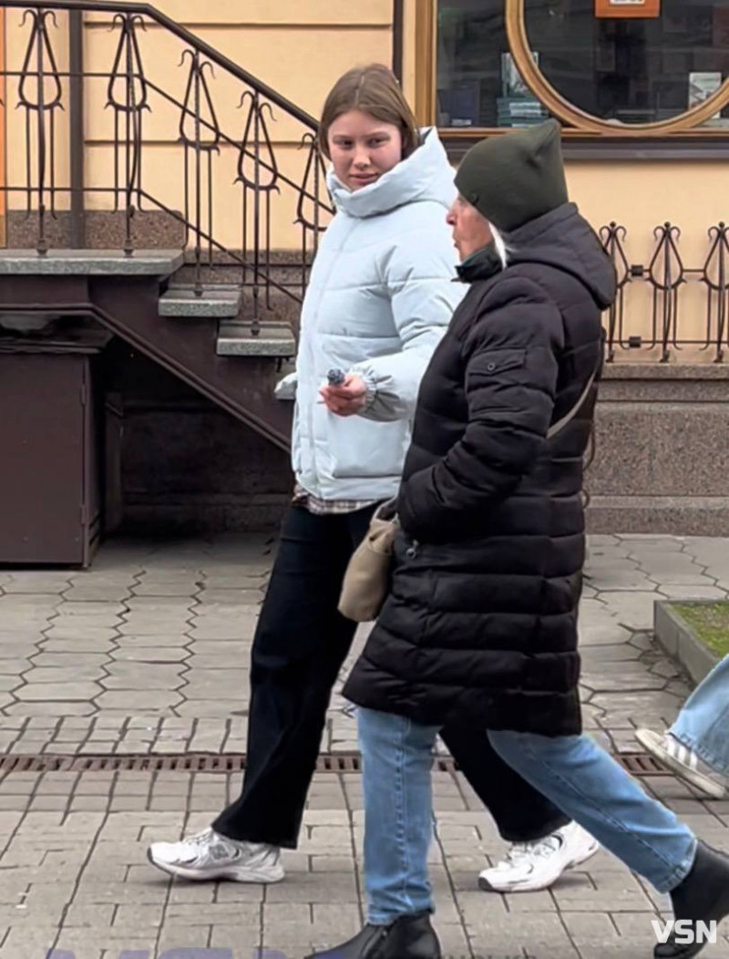 Печуть самі чи купують: яку паску на Великдень обирають у Луцьку