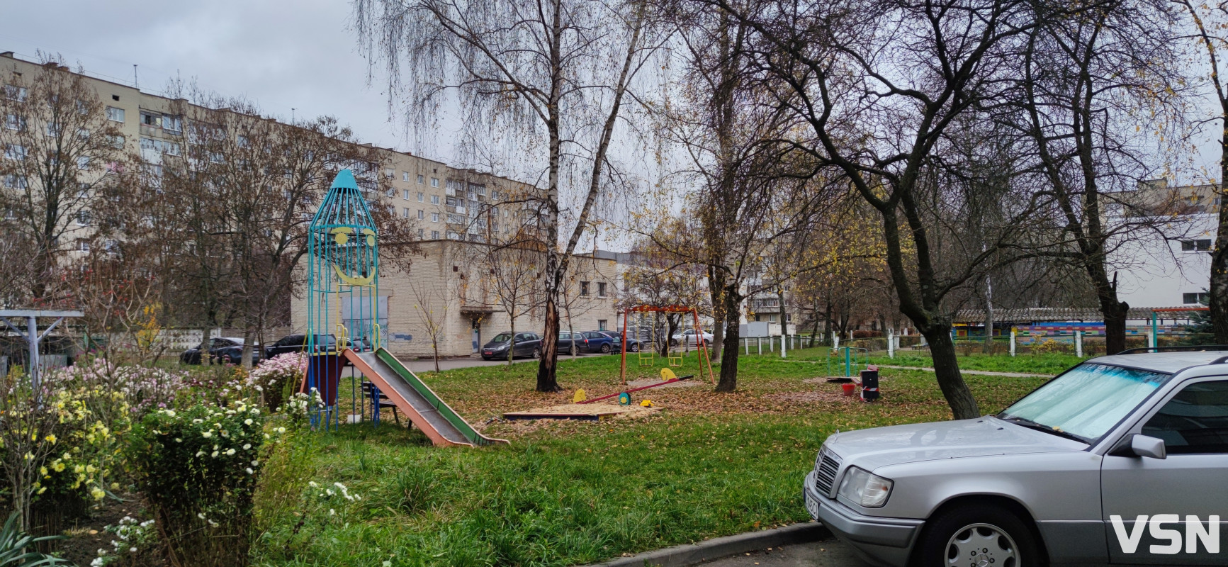 Три кілометри життя: фоторепортаж із найдовшого будинку України в Луцьку