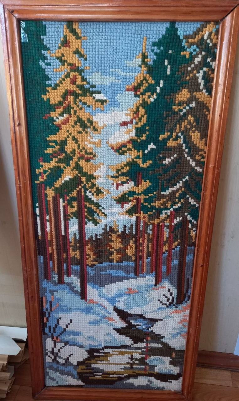 Пів століття присвятила медицині, а все життя — творчості: історія волинської вишивальниці