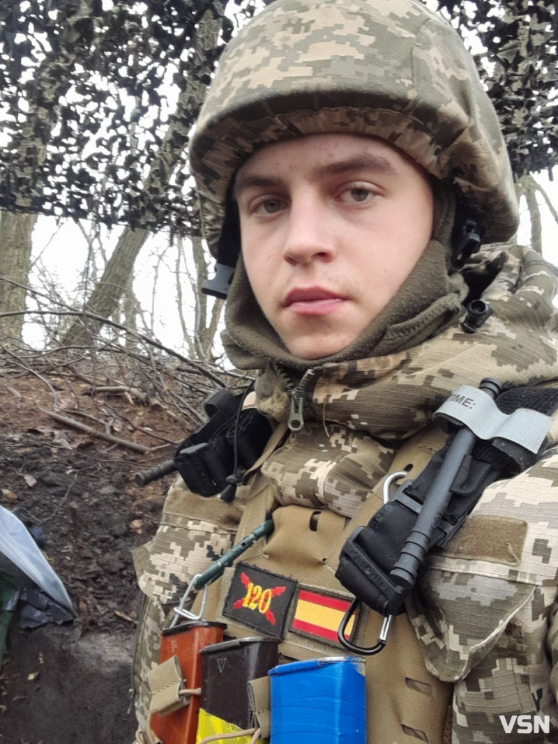 На фронті загинув 20-річний воїн-сирота з Луцька Максим Нагорний, але поховати його не можуть