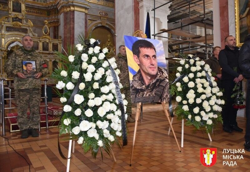 На Волині поховали ексфутболіста збірної України Романа Максимюка, який загинув на війні