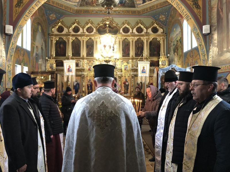 Поховали поруч з чоловіком: на Волині провели в останню путь легендарну зв’язкову УПА