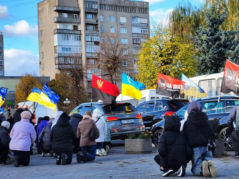 Дві втрати в одній громаді: на Волині попрощалися із Героями Олегом Подліпінським та Романом Рибчуком