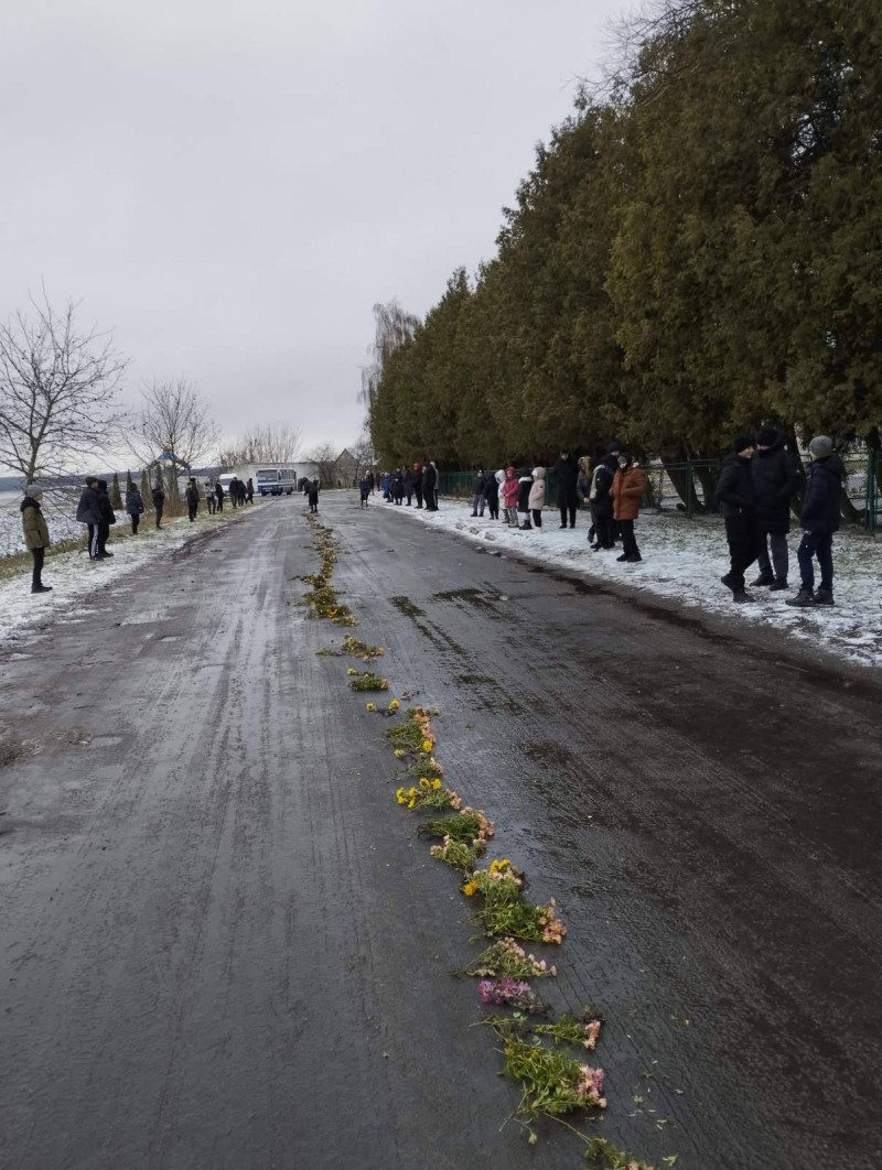 Загинув у Курській області: на Волині попрощалися з Героєм Андрієм Мисливчуком