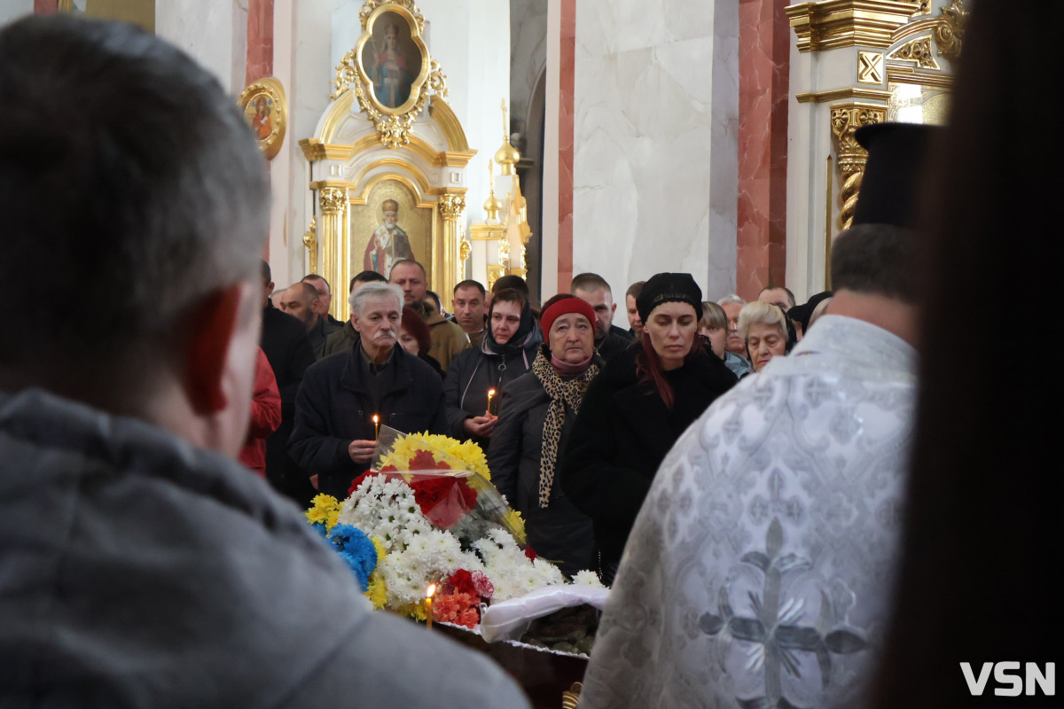 Навіки 45: у Луцьку попрощалися з Героєм Дмитром Гуцаленком