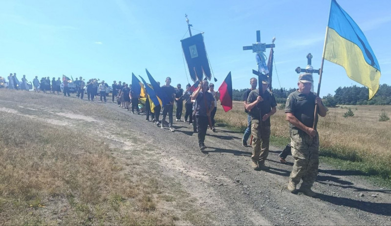 Залізничник, який став оператором БпЛА: на Волині попрощалися із Героєм Василем Мотрунчиком