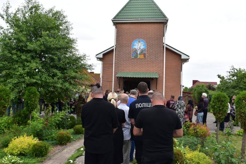Біля Луцька попрощалися з правоохоронцем Віктором Масюком