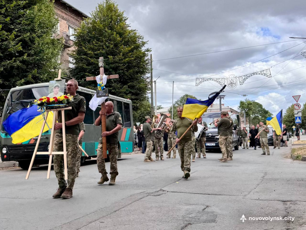 На Волині попрощалися з Героєм Євгеном Мазуркою, який загинув на Донеччині