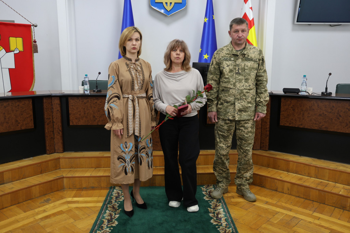 У Луцьку рідним загиблих Героїв передали державні посмертні нагороди