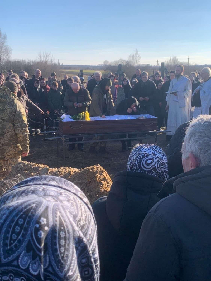 Півтора роки тому одружився і мріяв з дружиною повернутися у рідне село: спогади про Героя з Волині