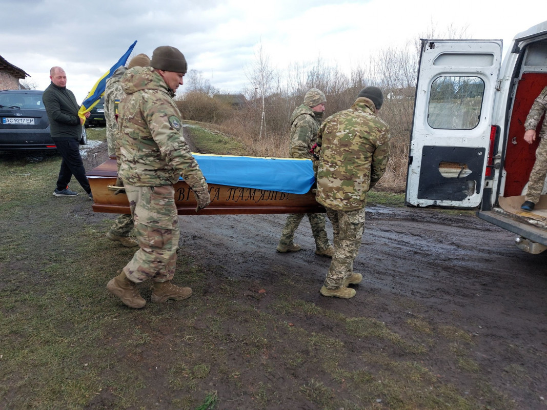 ДНК-тест обірвав надію: на Волині попрощались з Героєм Сергієм Звінчковським