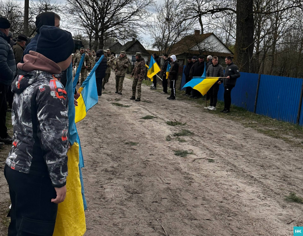 Не витримало серце: на Волині в останню дорогу провели захисника-прикордонника Руслана Пасика
