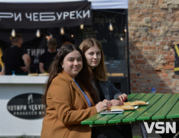 Куштували їжу і збирали на авто захисникам: у Луцьку стартувала друга частина Lutsk Food Fest