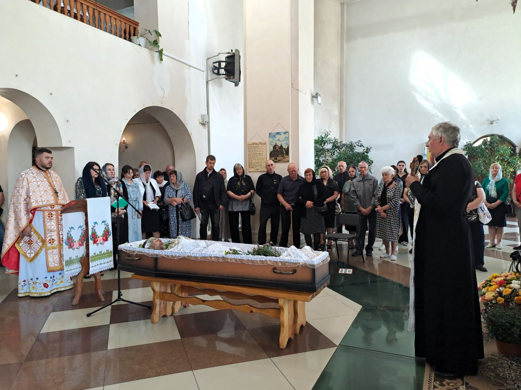 Медики боролися за його життя, але врятувати воїна не вдалося: на Волині поховали Героя Валентина Колочуна