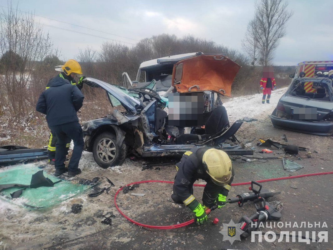 На Волині у жахливій аварії загинуло двоє людей. Фото