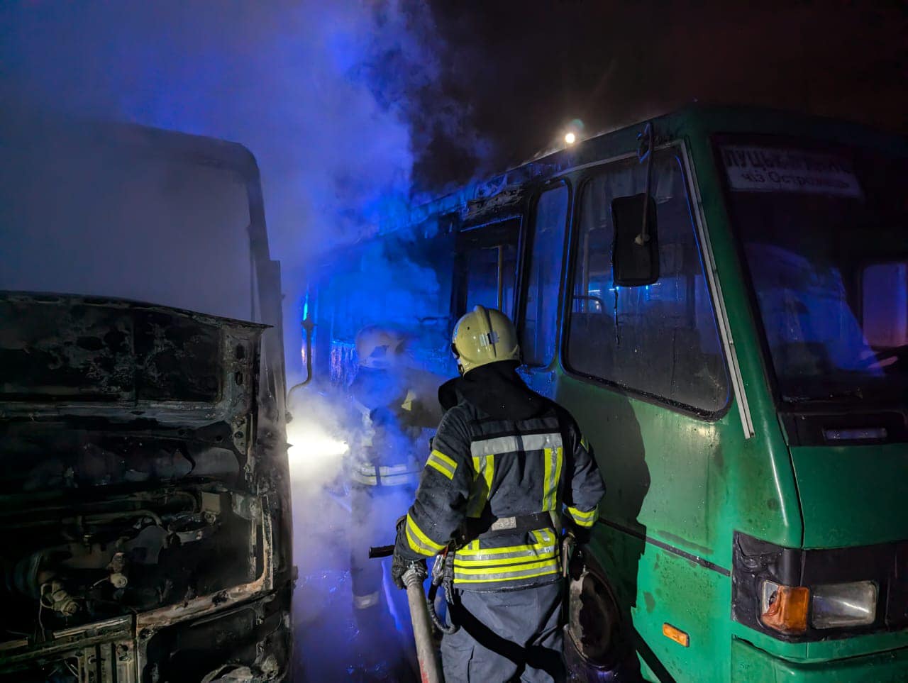 У Луцьку вночі вщент згорів рейсовий автобус