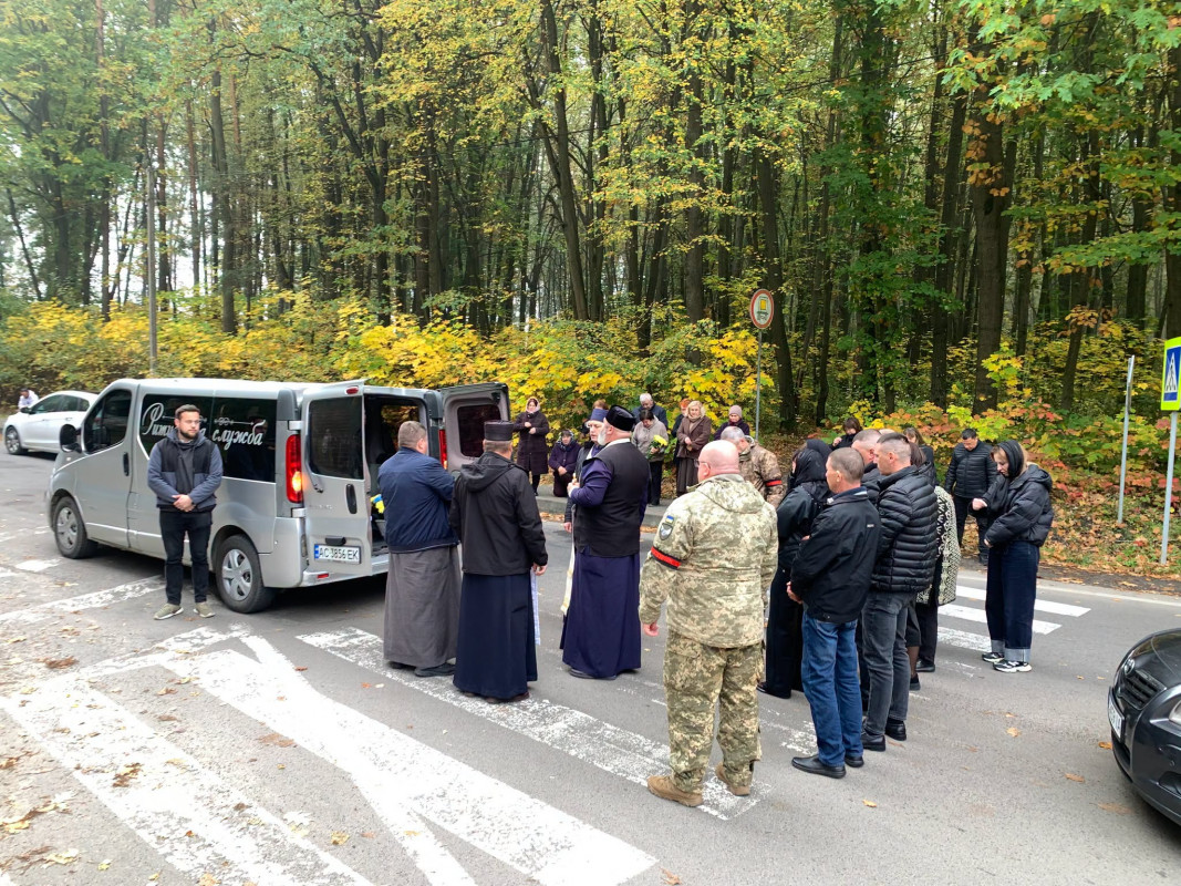 Вважався зниклим безвісти: на Волині попрощалися з Героєм Віталієм Бречком