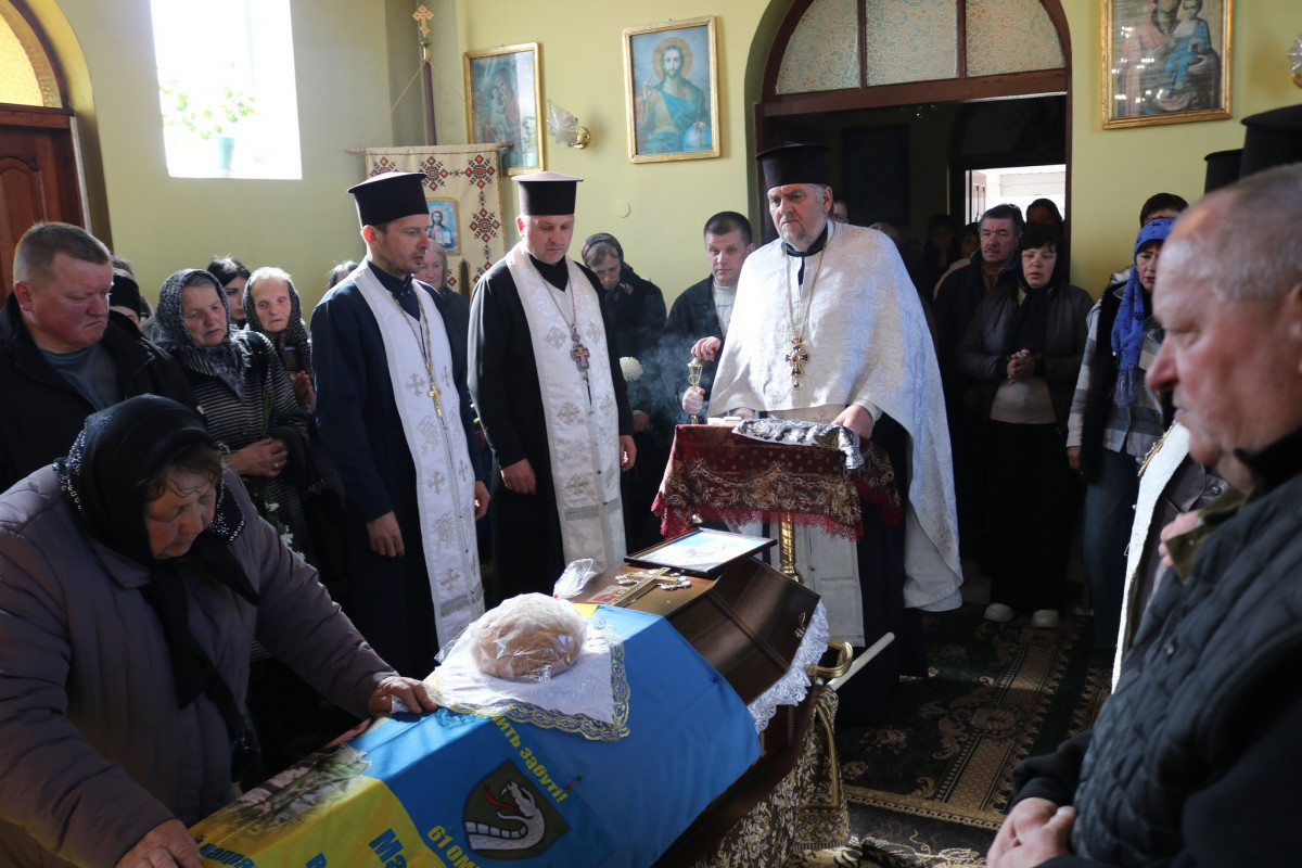 Загинув наприкінці грудня 2024 року: на Волині попрощалися з Героєм Андрієм Мацеруком