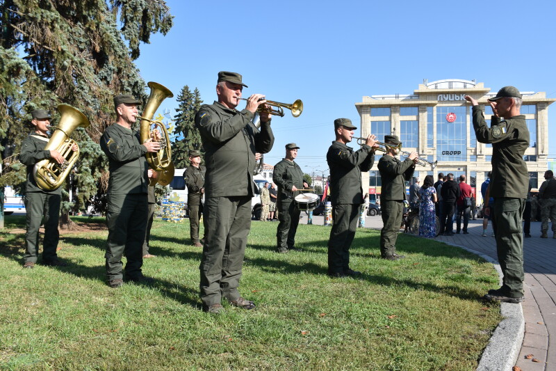 Загинув у Миколаєві: у Луцьку попрощалися з Героєм Юрієм Петровським