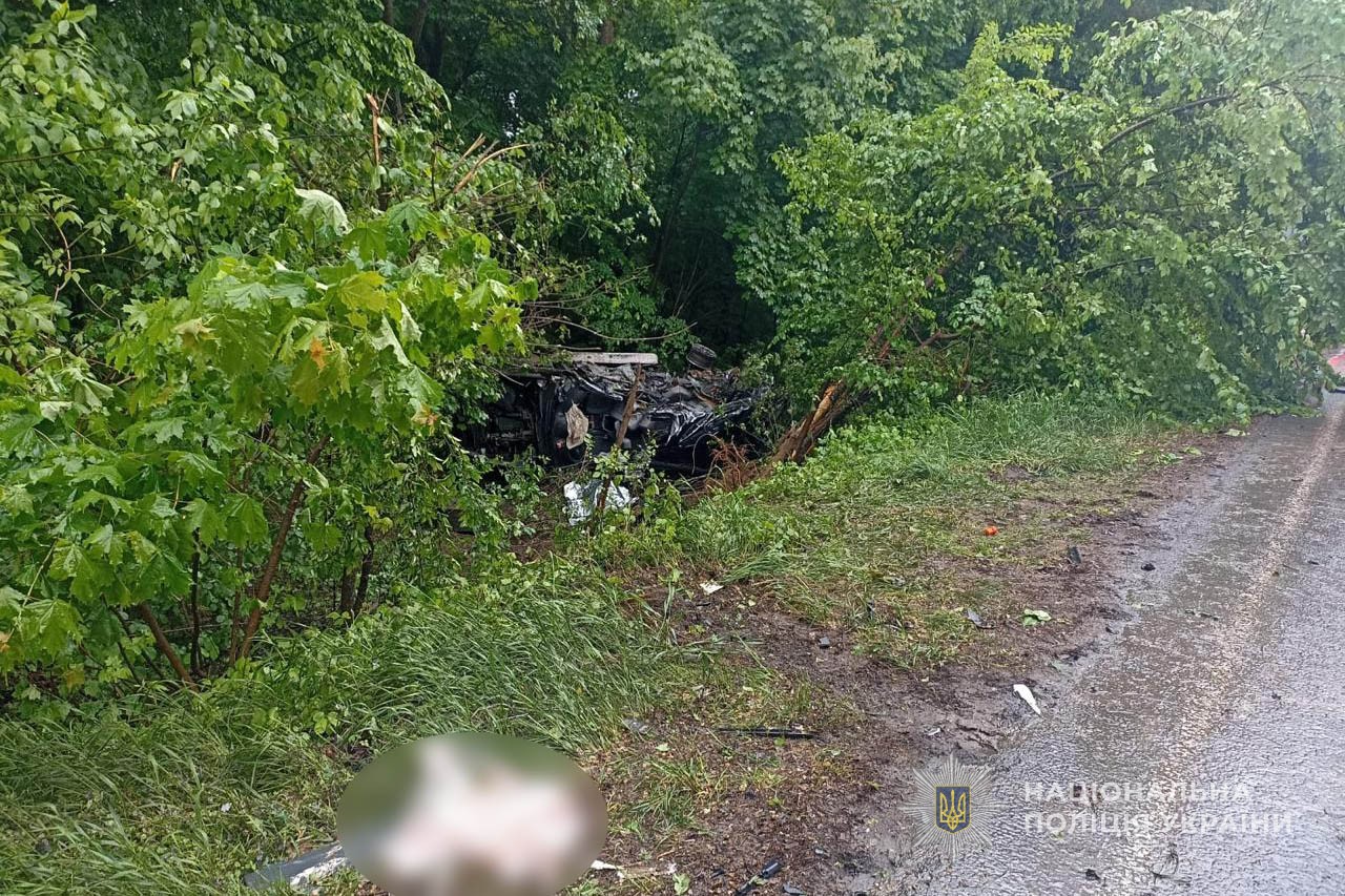 Під час обгону виїхав на зустрічну і зіткнувся із вантажівкою: деталі смертельної ДТП на Волині
