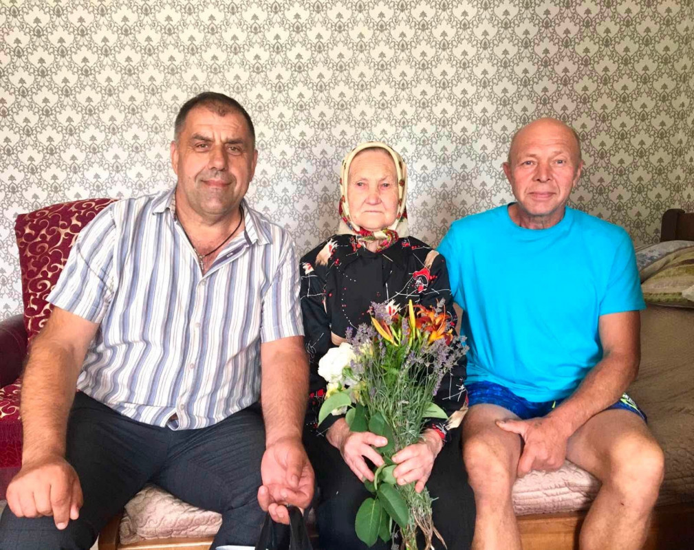 Життя, сповнене праці й любові: у громаді на Волині привітали довгожительку з днем народження