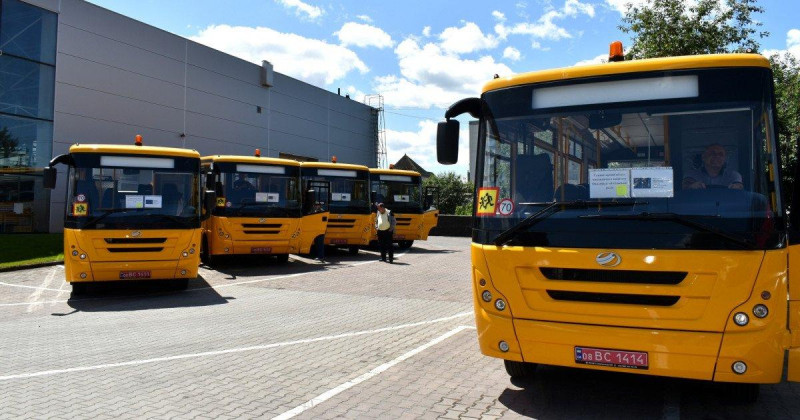 Сотні учнів, один ліцей і шість автобусів: як змінюють старшу школу у громаді на Волині