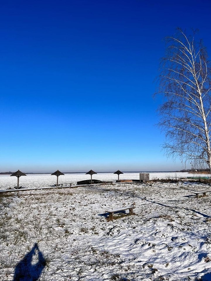 Неймовірний Світязь взимку: показали чарівні фото