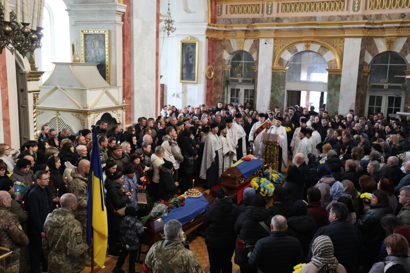 У Луцьку попрощалися з Героями Євгенієм Філясом та Тарасом Медведчуком