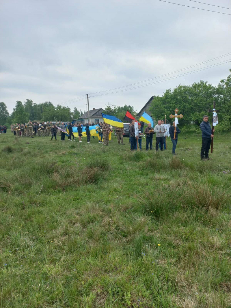 Назавжди 28: на Волині попрощалися із загиблим Героєм Андрієм Ковбом