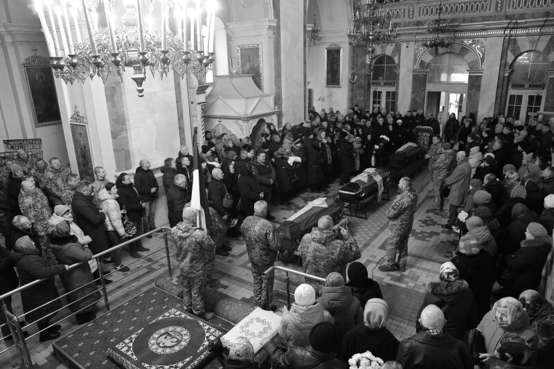 Трагічний день: у Луцьку попрощалися з трьома Героями