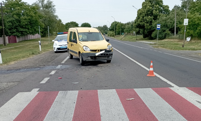 Біля Луцька в аварії постраждала 20-річна дівчина, вона у лікарні