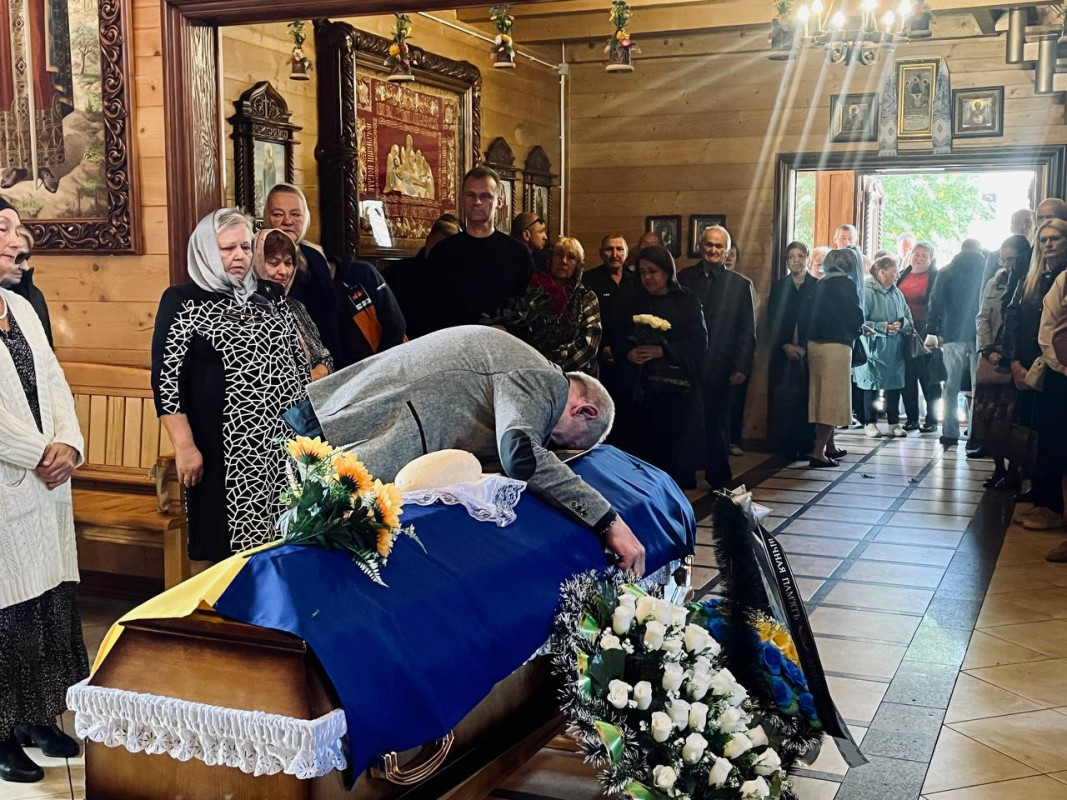 На Волині провели в останню путь захисника Сергія Литовку, який загинув на Курщині