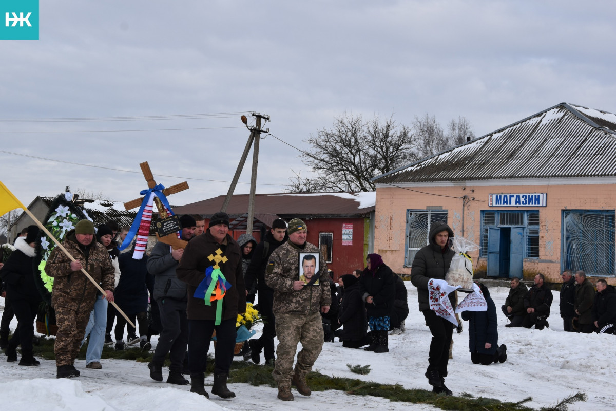 Понад півтора року вважався зниклим безвісти: на Волині попрощалися з Героєм Володимиром Невірцем