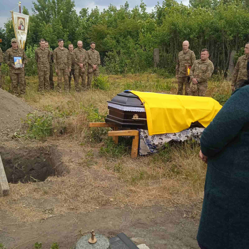 На Волині попрощалися із Героєм Віталієм Томашевським, який понад рік вважався зниклим безвісти