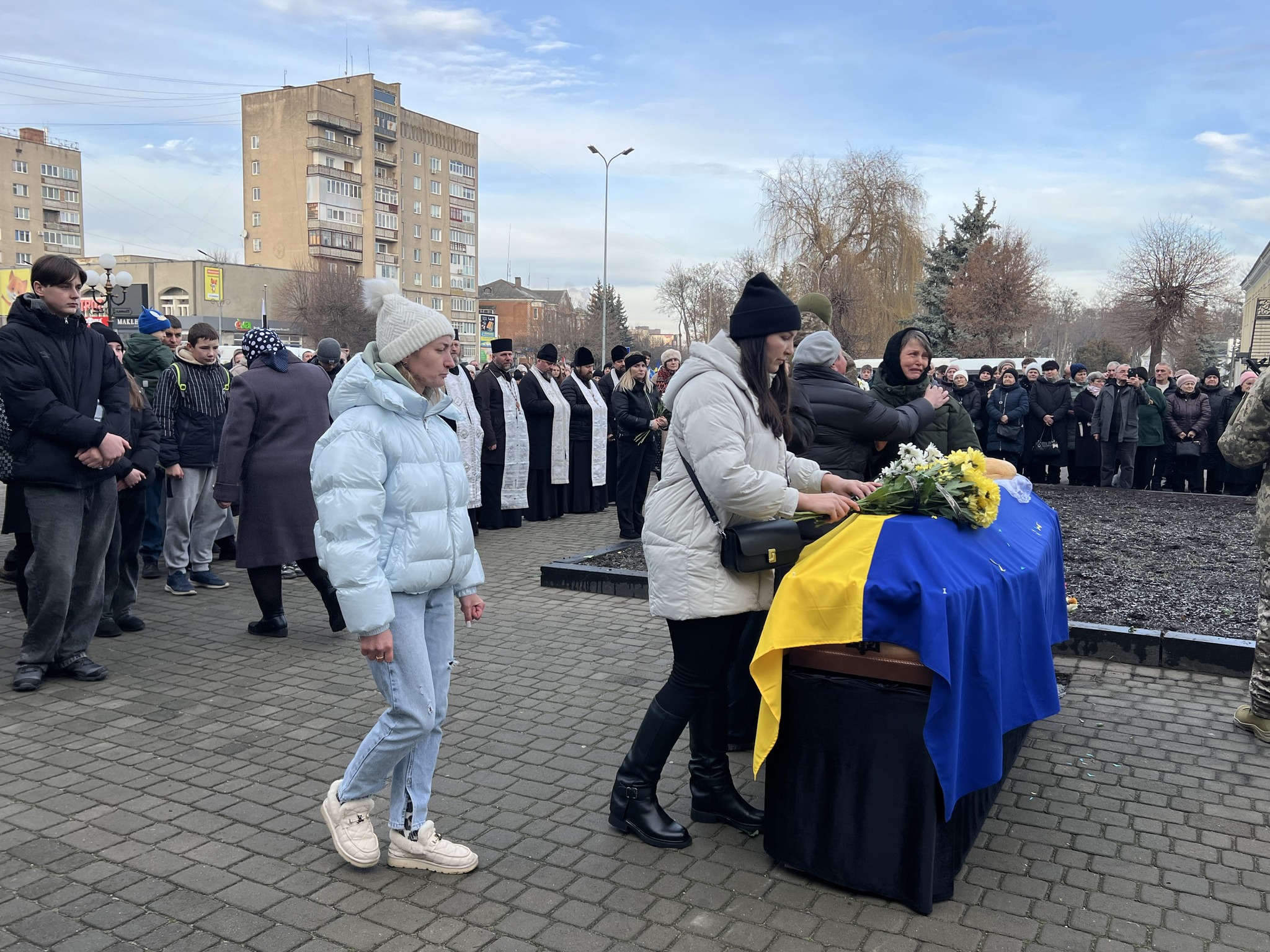 ДНК-експертиза обірвала надії: на Волині попрощалися з Героєм Юрієм Данилюком