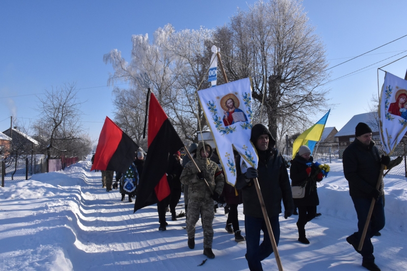 Життя обірвалося в ДТП: на Волині попрощалися із захисником Віталієм Михальчуком