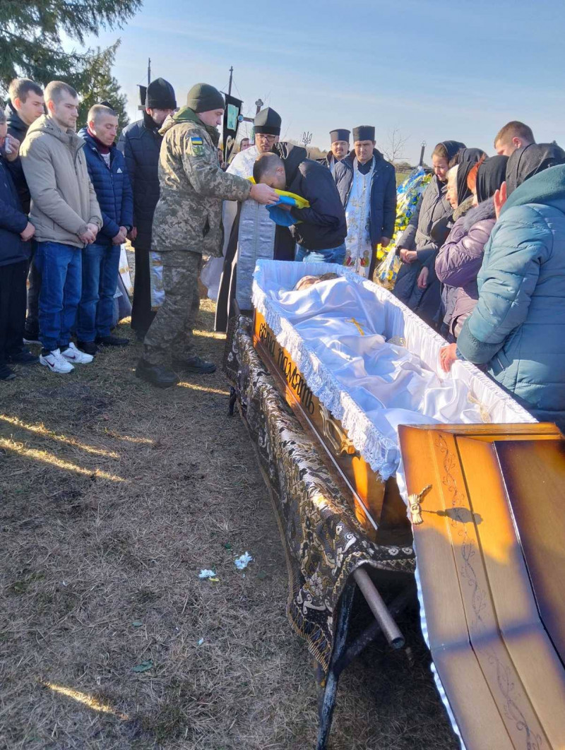 Останній бій прийняв на Харківщині: волиняни попрощались з полеглим Героєм Сергієм Єфімчуком