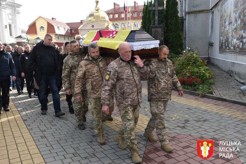 На Волині поховали ексфутболіста збірної України Романа Максимюка, який загинув на війні