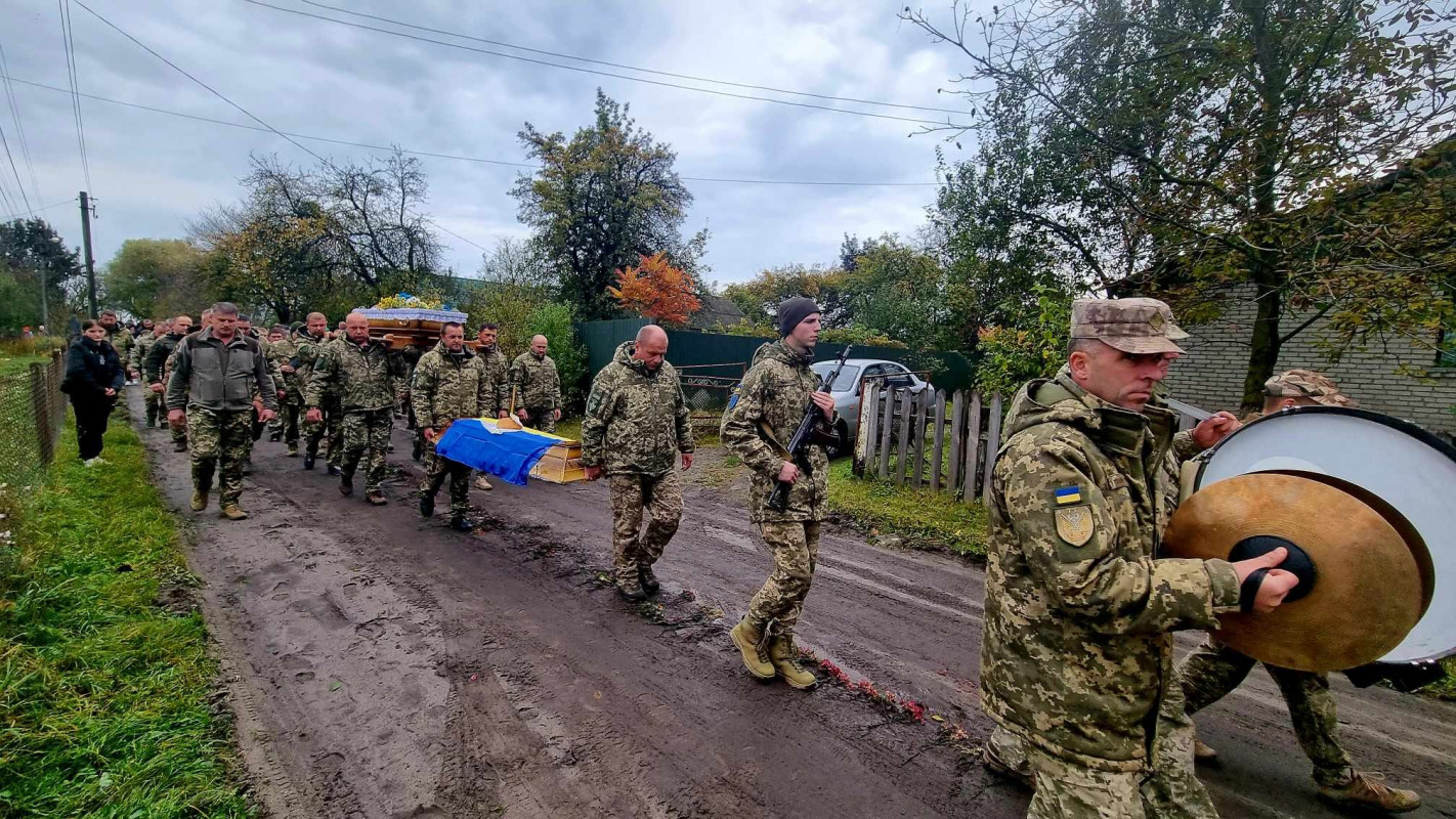 У захисника залишилася мама та двоє сестер: на Волині попрощалися із 35-річним Героєм Володимиром Гіриковичем