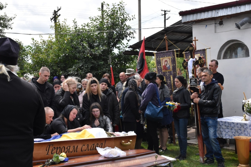 Загинув у бою: на Волині попрощалися з Героєм Сергієм Михальчуком